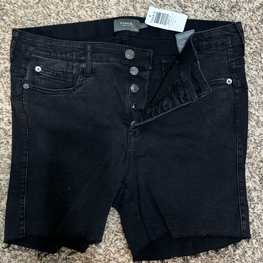 Torrid size 12 bombshell shorts NWT